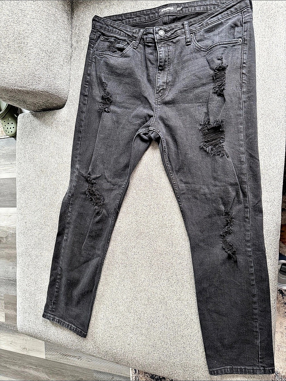 RSQ Slim Jeans Distressed Jeans in Black Waist 36